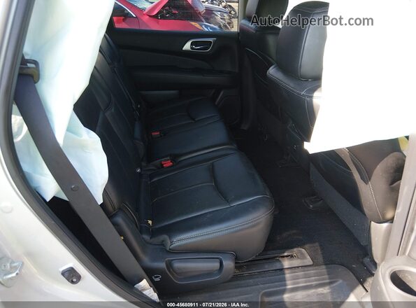 5N1DR2MMXHC631635 2017 NISSAN PATHFINDER Silver Вид наклейки з VIN-кодом