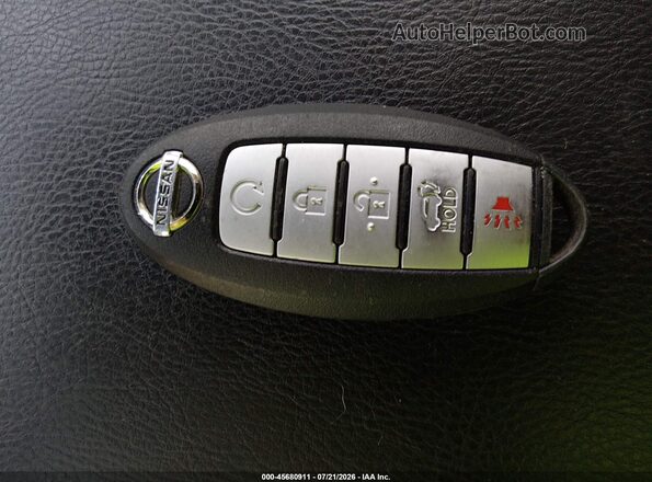 5N1DR2MMXHC631635 2017 NISSAN PATHFINDER Silver Вид панелі приладів