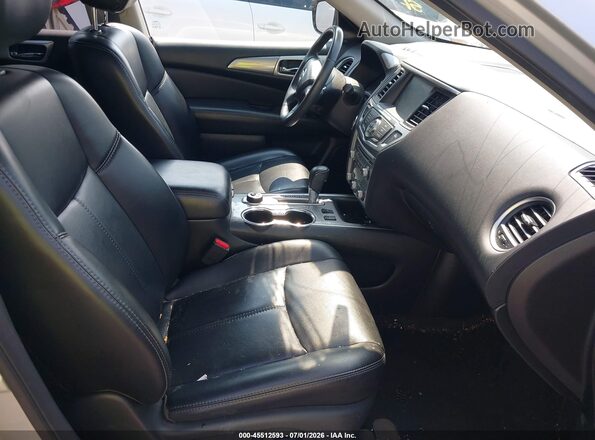 5N1DR2MMXHC632042 2017 NISSAN PATHFINDER Silver Vista interior delantera