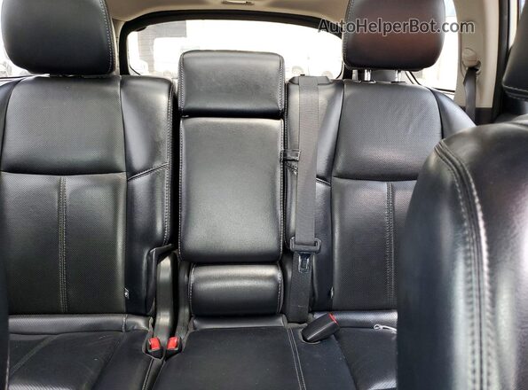 5N1DR2MMXHC699451 2017 NISSAN PATHFINDER White Հետևի նստատեղերի տեսք