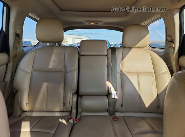 5N1DR2MN0HC623326 2017 NISSAN PATHFINDER White Rear seats view