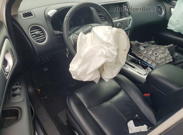 5N1DR2MN0HC652082 2017 NISSAN PATHFINDER White Вид панелі приладів