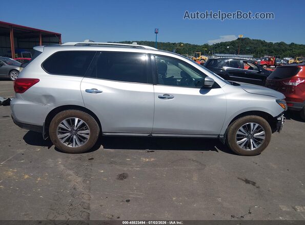 5N1DR2MN0HC683705 2017 NISSAN PATHFINDER Silver Вид задньої частини салону