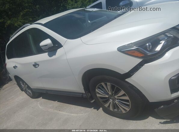5N1DR2MN1HC626610 2017 NISSAN PATHFINDER Cream Rear interior view