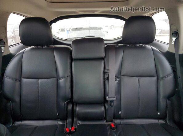 5N1DR2MN1HC645447 2017 NISSAN PATHFINDER Green უკანა სავარძლების ხედი