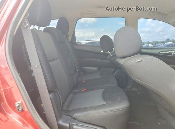5N1DR2MN1HC672583 2017 NISSAN PATHFINDER Red Rear interior view