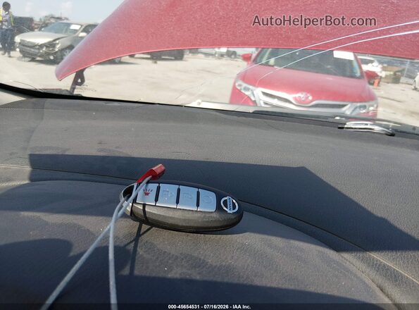 5N1DR2MN1HC677735 2017 NISSAN PATHFINDER Красный Вид панели приборов