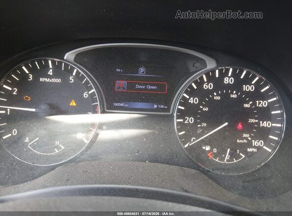 5N1DR2MN1HC677735 2017 NISSAN PATHFINDER Красный 