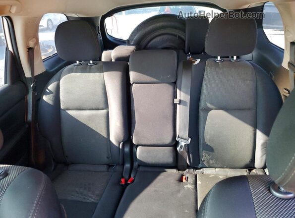 5N1DR2MN1JC668894 2018 NISSAN PATHFINDER White Vista de los asientos traseros