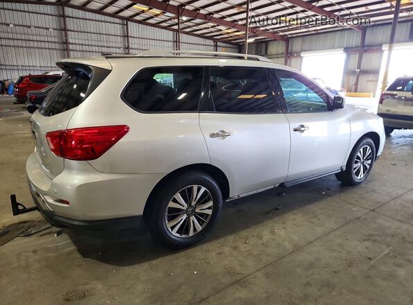 5N1DR2MN2HC677775 2017 NISSAN PATHFINDER Серебряный Задняя правая четверть