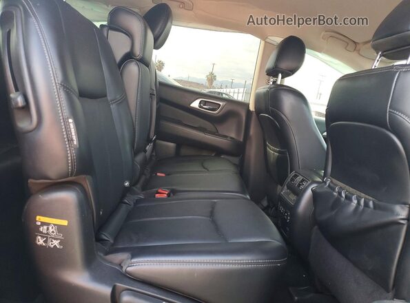 5N1DR2MN2KC642838 2019 NISSAN PATHFINDER White Vista interior trasera