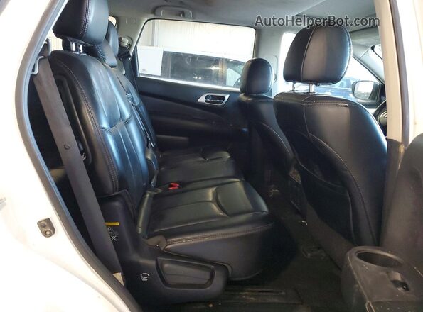 5N1DR2MN4HC621868 2017 NISSAN PATHFINDER White Вид задньої частини салону