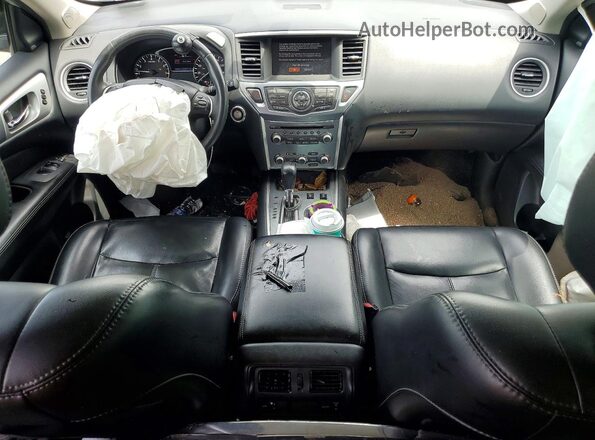 5N1DR2MN4HC640100 2017 NISSAN PATHFINDER Silver Vista del salpicadero