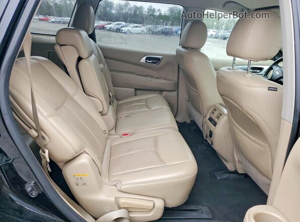 5N1DR2MN4HC643658 2017 NISSAN PATHFINDER Black Widok wnętrza z tyłu