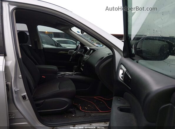 5N1DR2MN5HC637397 2017 NISSAN PATHFINDER Silver Vista interior delantera