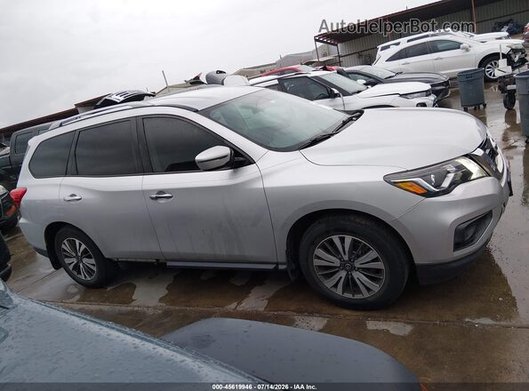 5N1DR2MN5HC637397 2017 NISSAN PATHFINDER Silver Vista interior trasera