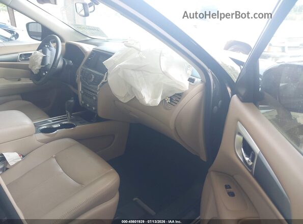 5N1DR2MN5HC638856 2017 NISSAN PATHFINDER Black Front interior view