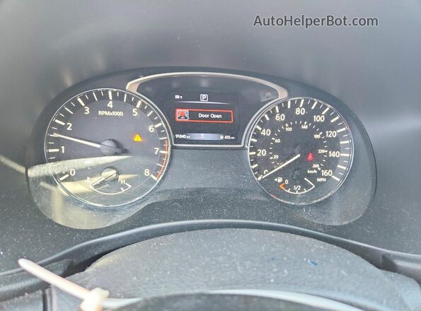 5N1DR2MN5JC673970 2018 NISSAN PATHFINDER Silver Вид щитка приладів