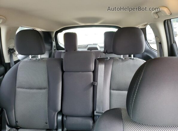 5N1DR2MN6KC623886 2019 NISSAN PATHFINDER Gray Widok tylnych siedzeń