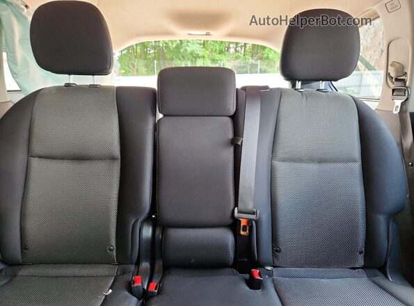 5N1DR2MN7HC661846 2017 NISSAN PATHFINDER Red Widok tylnych siedzeń