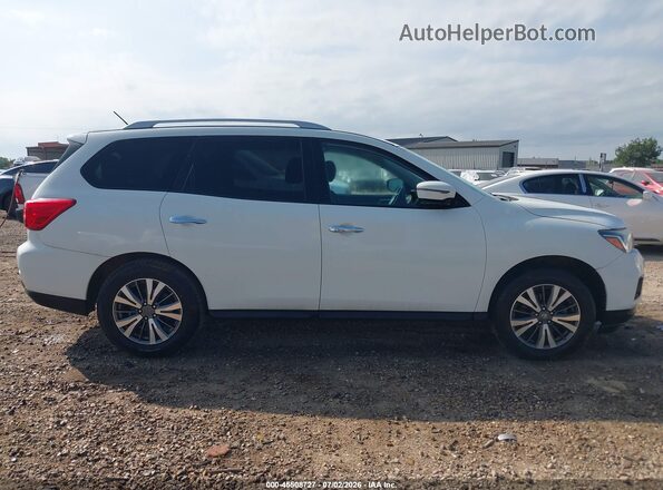 5N1DR2MN7HC665248 2017 NISSAN PATHFINDER White Rear interior view