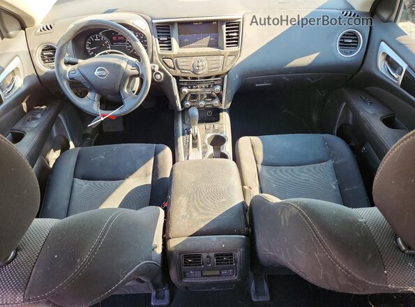5N1DR2MN7HC675567 2017 NISSAN PATHFINDER Silver Widok deski rozdzielczej