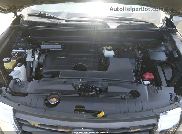 5N1DR2MN7JC610661 2018 NISSAN PATHFINDER Gray Rear view