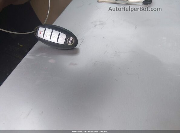 5N1DR2MN8HC620352 2017 NISSAN PATHFINDER White Вид панелі приладів