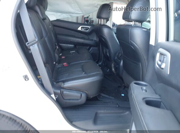 5N1DR2MN8HC638611 2017 NISSAN PATHFINDER White VIN კოდის სტიკერის ხედი