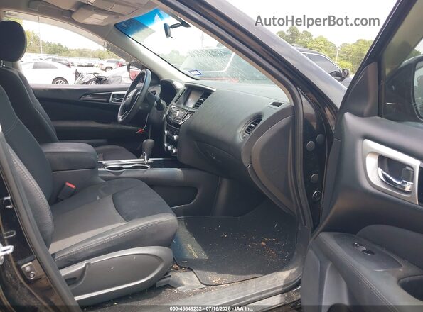 5N1DR2MN8HC695438 2017 NISSAN PATHFINDER Черный Вид салона спереди