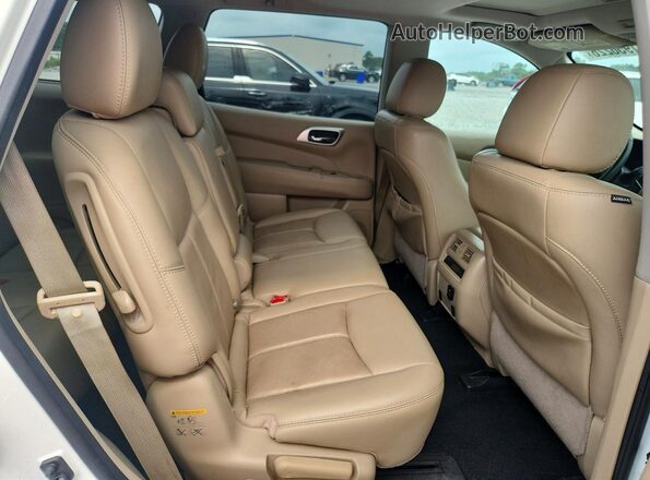 5N1DR2MN9HC622515 2017 NISSAN PATHFINDER White Rear interior view