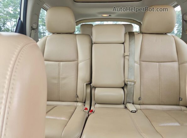 5N1DR2MN9HC622515 2017 NISSAN PATHFINDER White Rear seats view