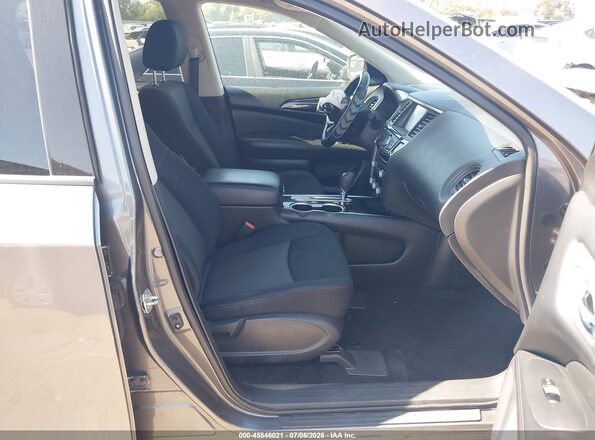 5N1DR2MN9JC627221 2018 NISSAN PATHFINDER Серый Вид салона спереди