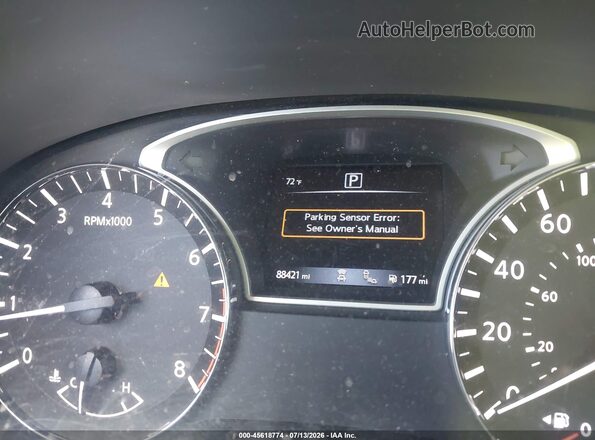 5N1DR2MN9JC654404 2018 NISSAN PATHFINDER Silver Widok tylnych siedzeń