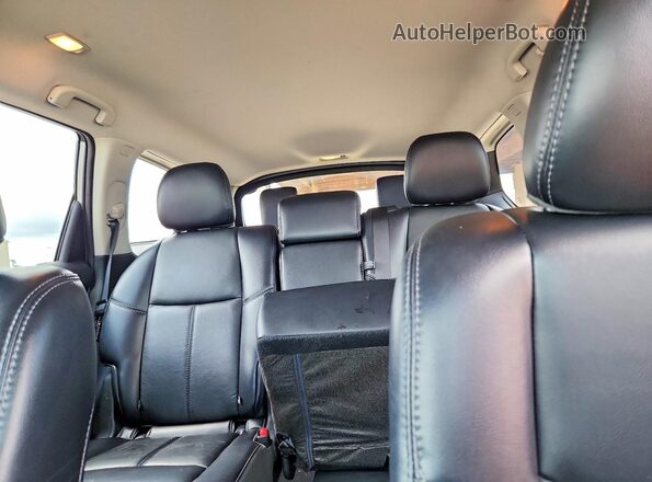 5N1DR2MN9KC604734 2019 NISSAN PATHFINDER Silver Widok tylnych siedzeń