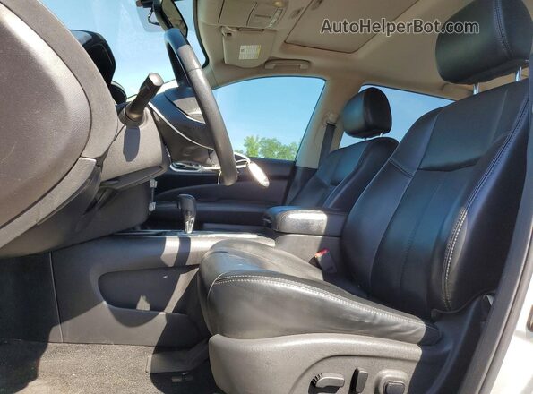 5N1DR2MNXHC604072 2017 NISSAN PATHFINDER Gray Widok wnętrza z przodu