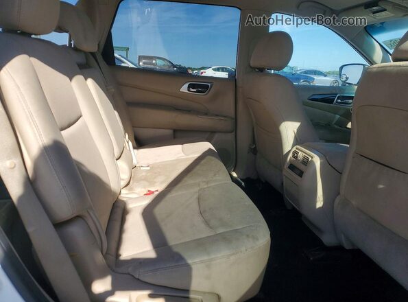 5N1DR2MNXHC623947 2017 NISSAN PATHFINDER White უკანა სალონის ხედი