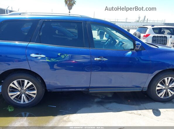 5N1DR2MNXHC656382 2017 NISSAN PATHFINDER Blue Vista interior trasera
