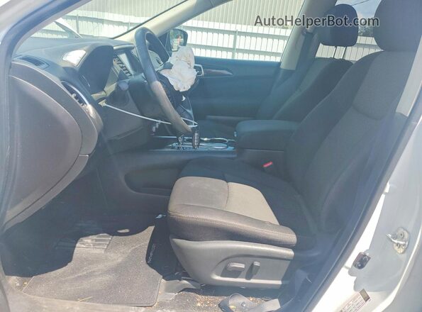 5N1DR2MNXHC675210 2017 NISSAN PATHFINDER White Front interior view
