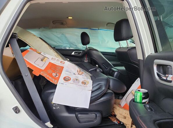 5N1DR2MNXKC650069 2019 NISSAN PATHFINDER White Widok wnętrza z tyłu
