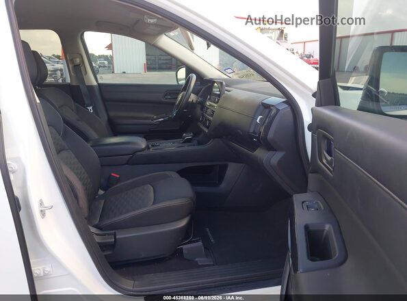 5N1DR3ACXPC258595 2023 NISSAN PATHFINDER White Front interior view