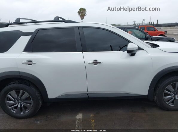 5N1DR3BA6SC246790 2025 NISSAN PATHFINDER White Вид задньої частини салону