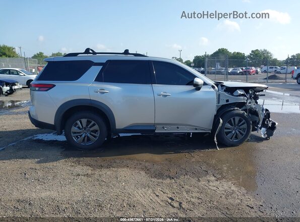 5N1DR3BA8RC234487 2024 NISSAN PATHFINDER Silver Widok wnętrza 360 stopni