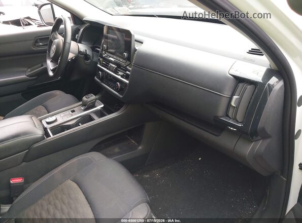 5N1DR3BC0RC231682 2024 NISSAN PATHFINDER Black Widok wnętrza z przodu
