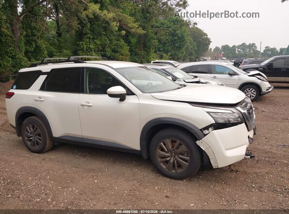 5N1DR3BC0RC231682 2024 NISSAN PATHFINDER Black Widok wnętrza z tyłu