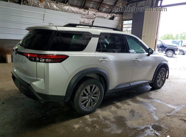 5N1DR3BC6RC250205 2024 NISSAN PATHFINDER Silver Trasero derecho