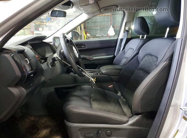 5N1DR3BC6RC250205 2024 NISSAN PATHFINDER Silver Vista interior delantera