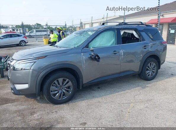 5N1DR3BC6RC274763 2024 NISSAN PATHFINDER Gray Vista tres cuartos delantera izquierda
