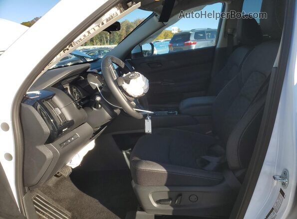 5N1DR3BC9SC206172 2025 NISSAN PATHFINDER White Front interior view