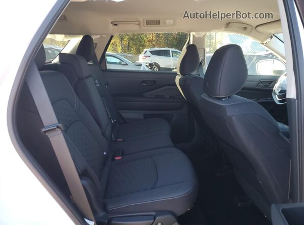 5N1DR3BC9SC206172 2025 NISSAN PATHFINDER White Rear interior view